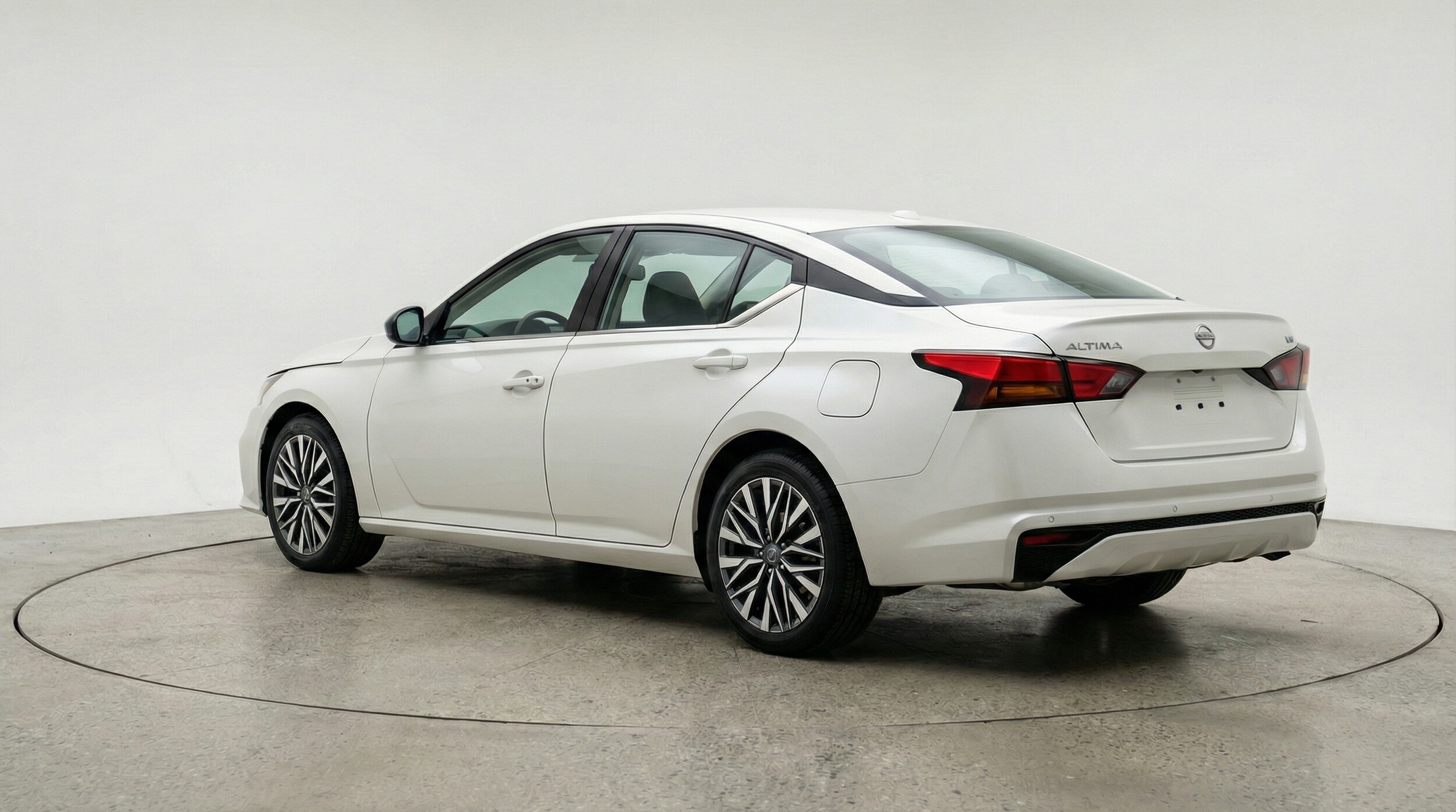 Thumbnail: 2025 Nissan Altima - 5