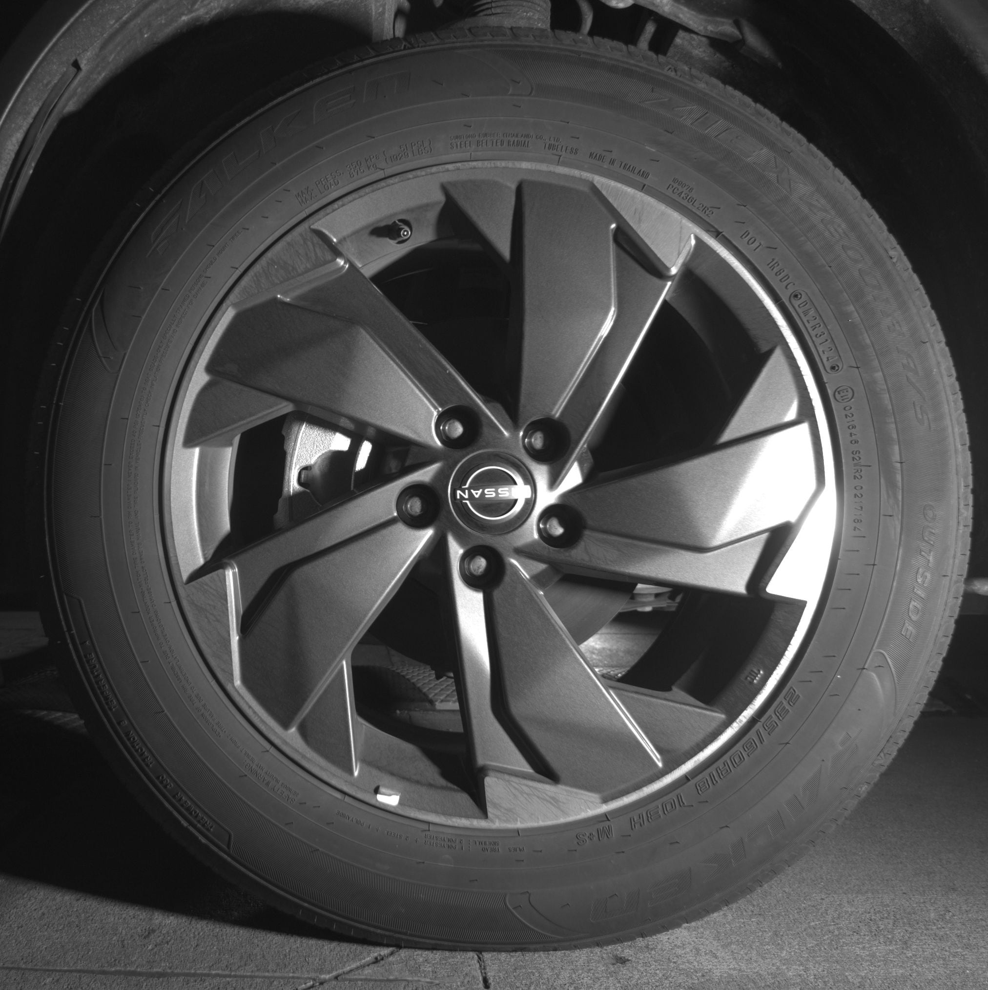 Thumbnail: 2025 Nissan Rogue - 9