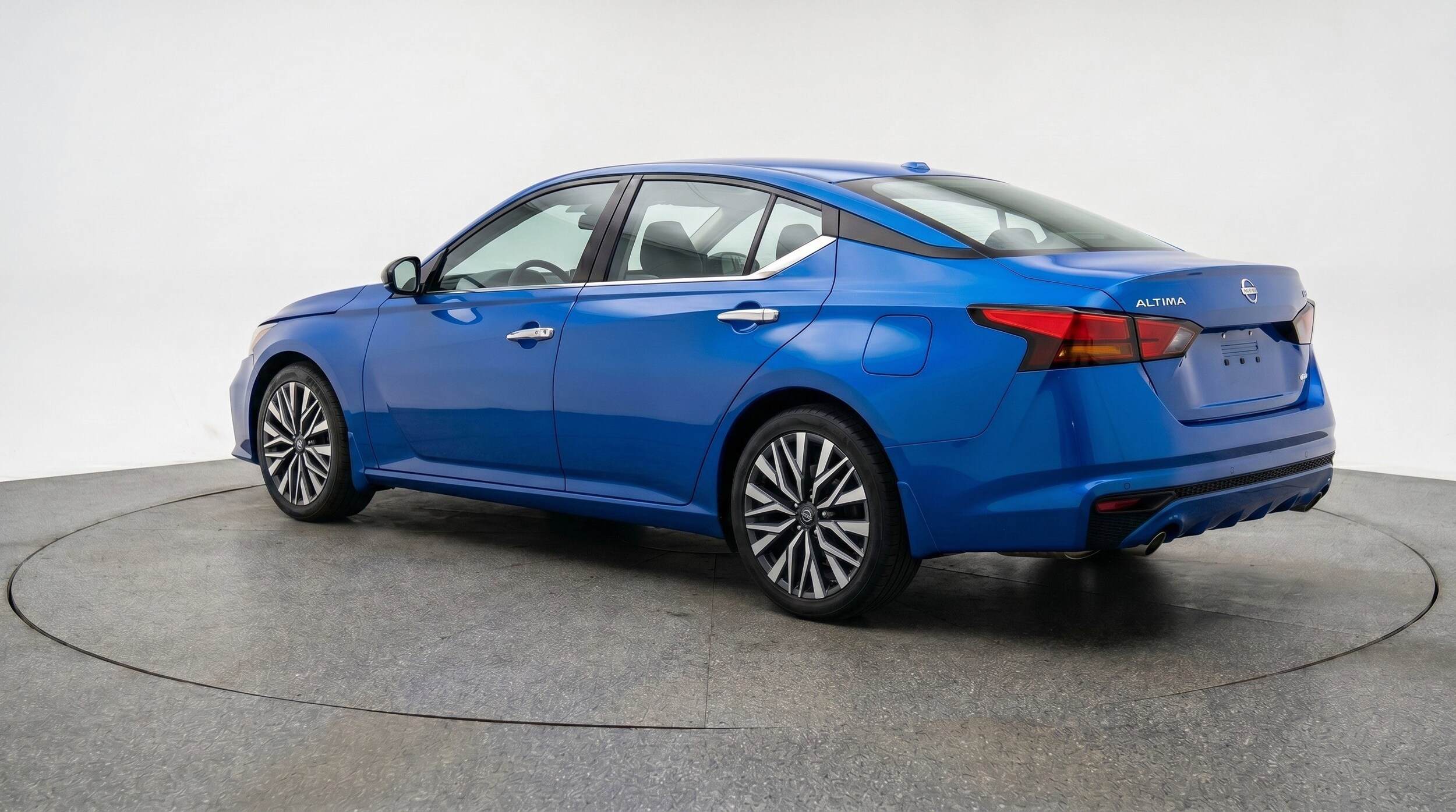 Thumbnail: 2025 Nissan Altima - 6