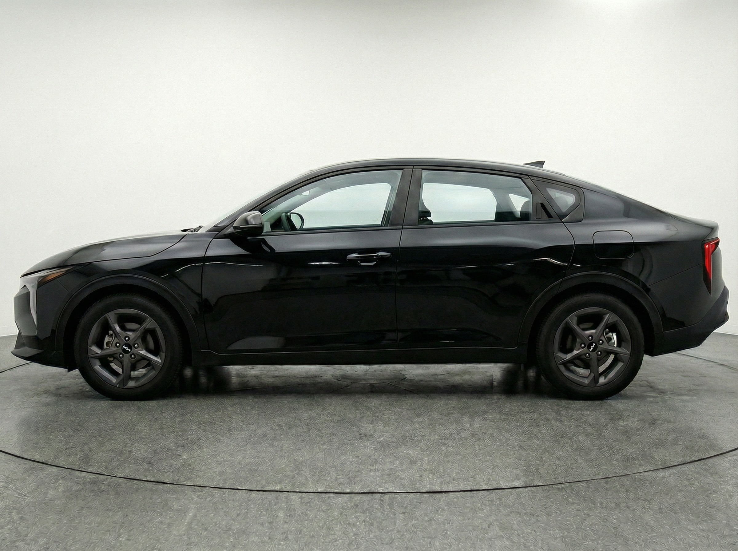 Thumbnail: 2025 Kia K4 - 4