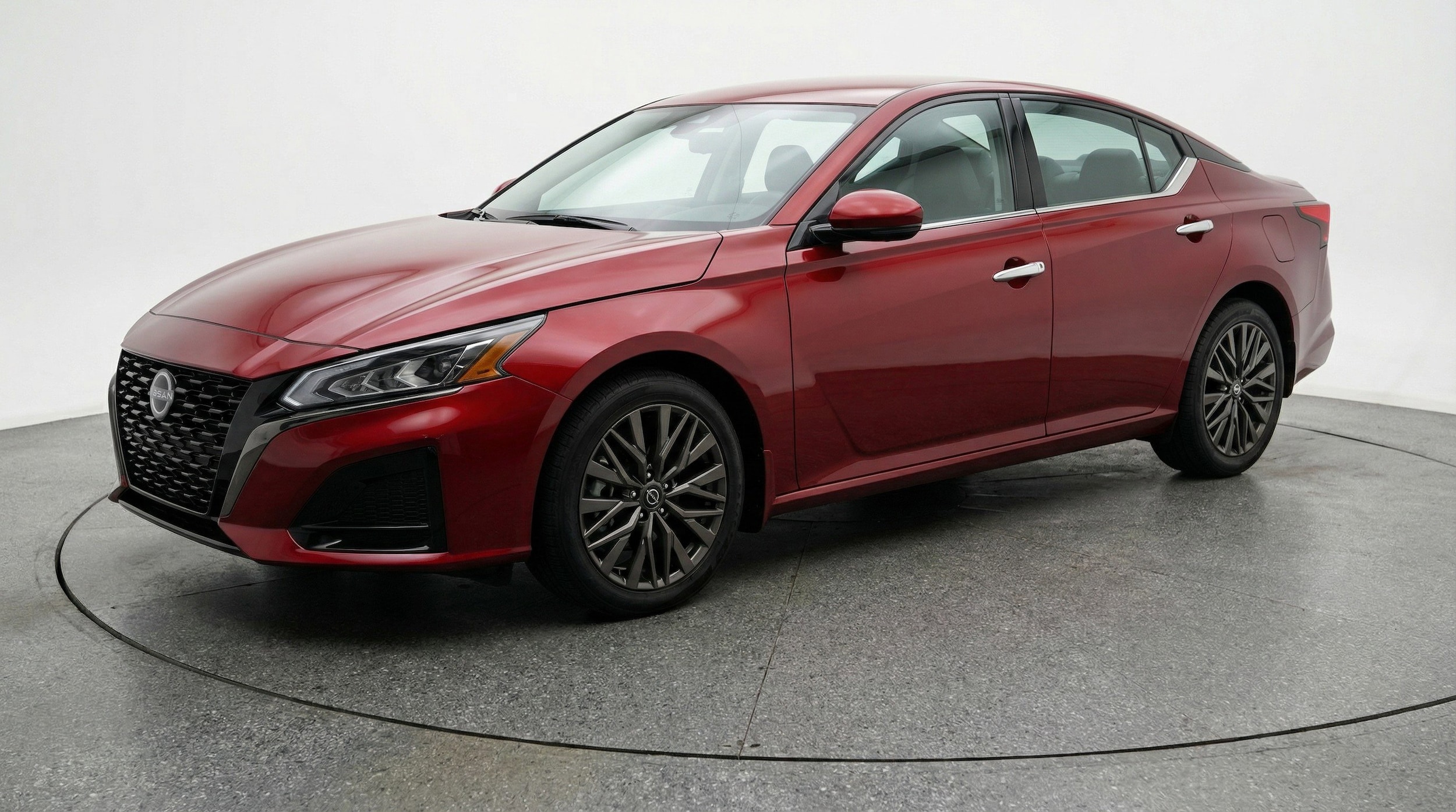 Thumbnail: 2025 Nissan Altima - 3