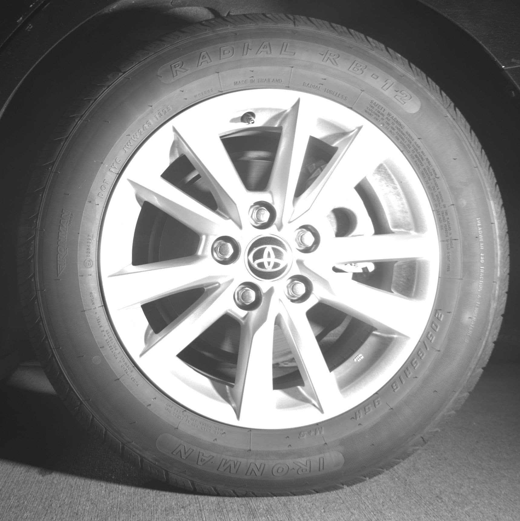 Thumbnail: 2025 Toyota Camry - 11