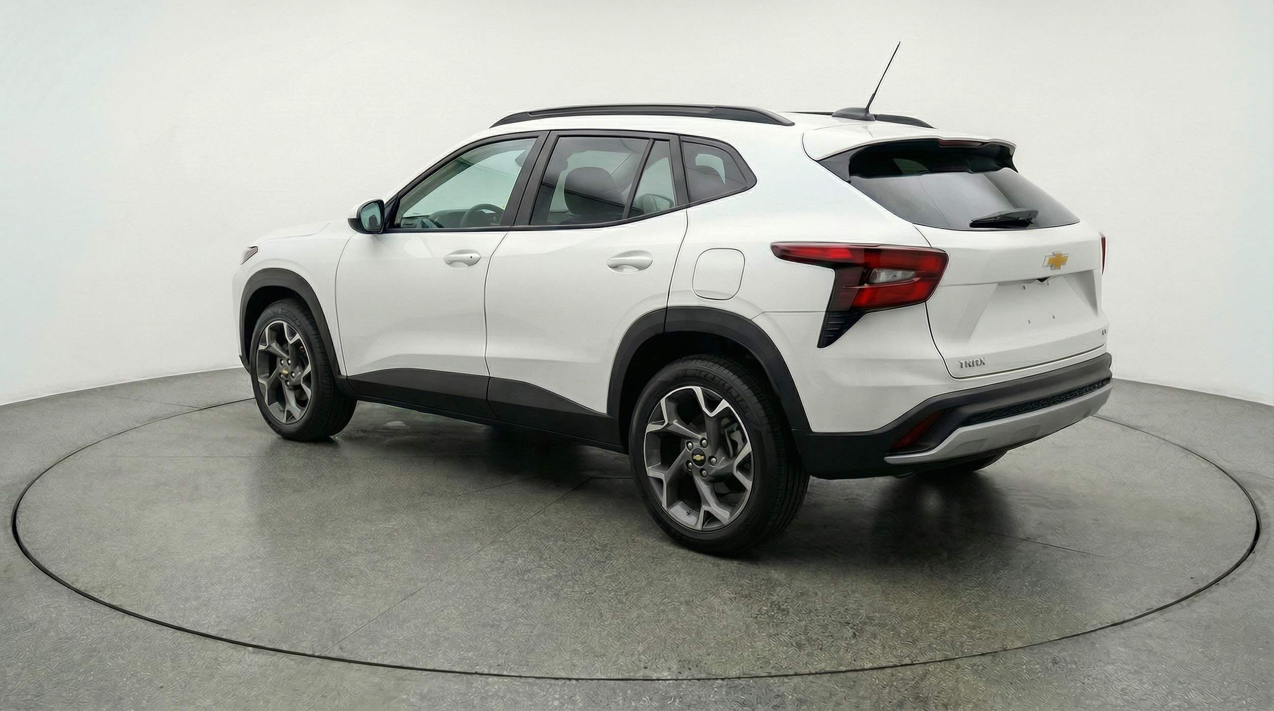 Thumbnail: 2025 Chevrolet Trax - 5