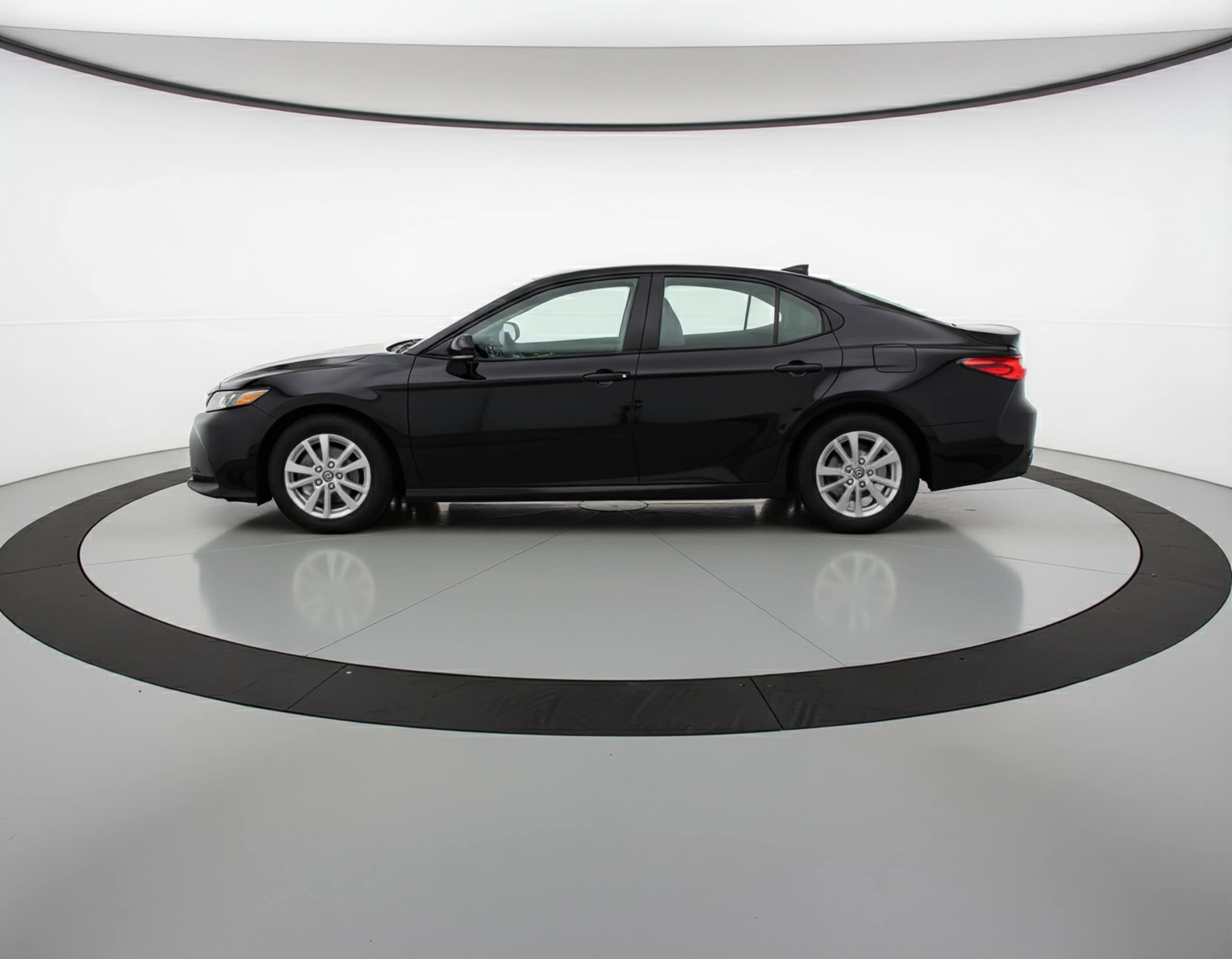 Thumbnail: 2025 Toyota Camry - 4