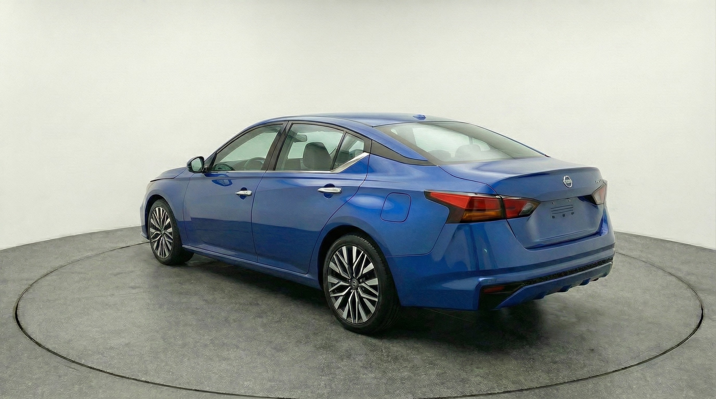 Thumbnail: 2025 Nissan Altima - 5