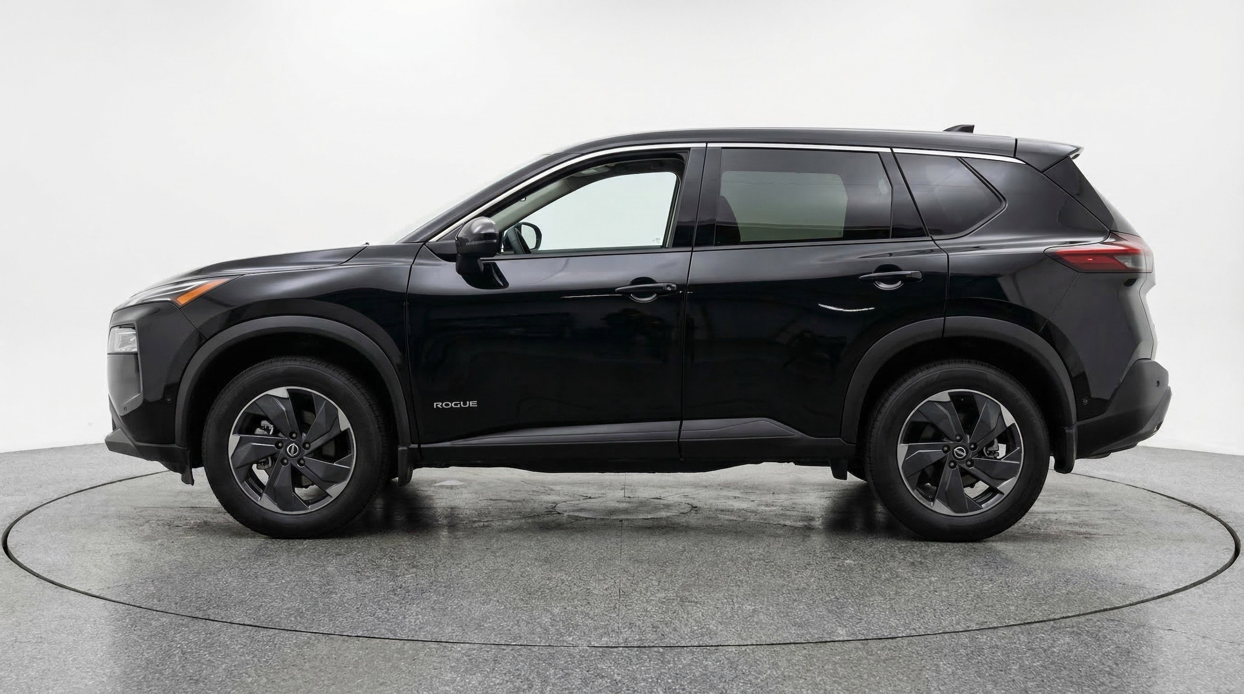 Thumbnail: 2025 Nissan Rogue - 5