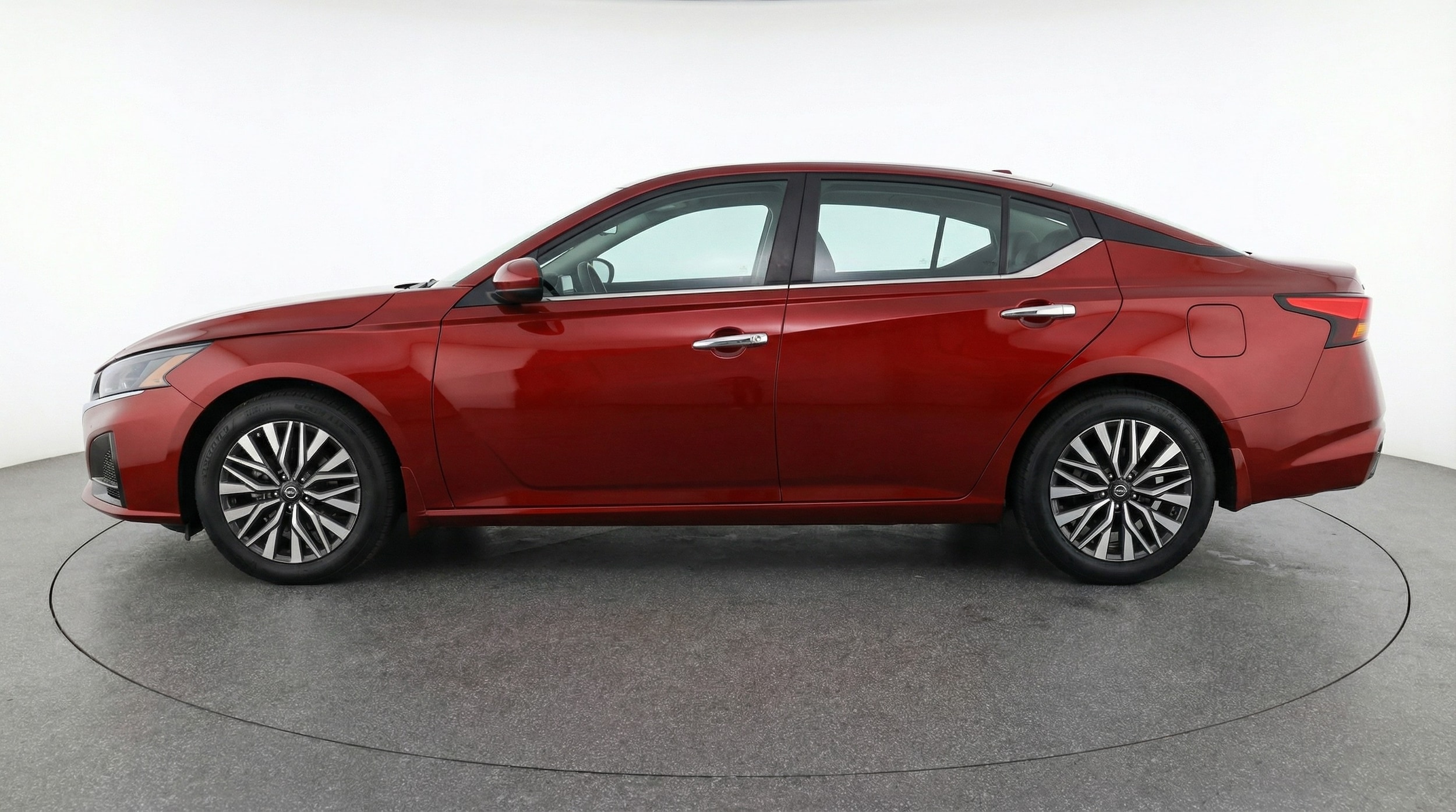 Thumbnail: 2025 Nissan Altima - 4