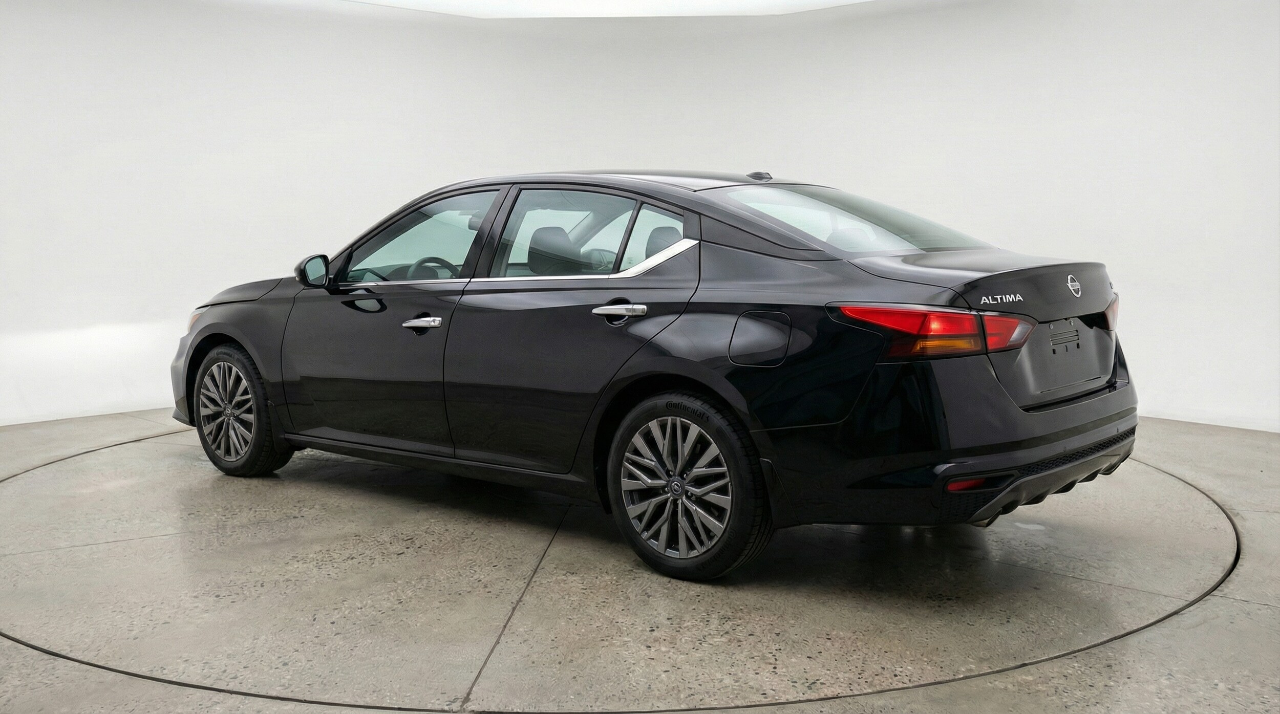 Thumbnail: 2025 Nissan Altima - 5