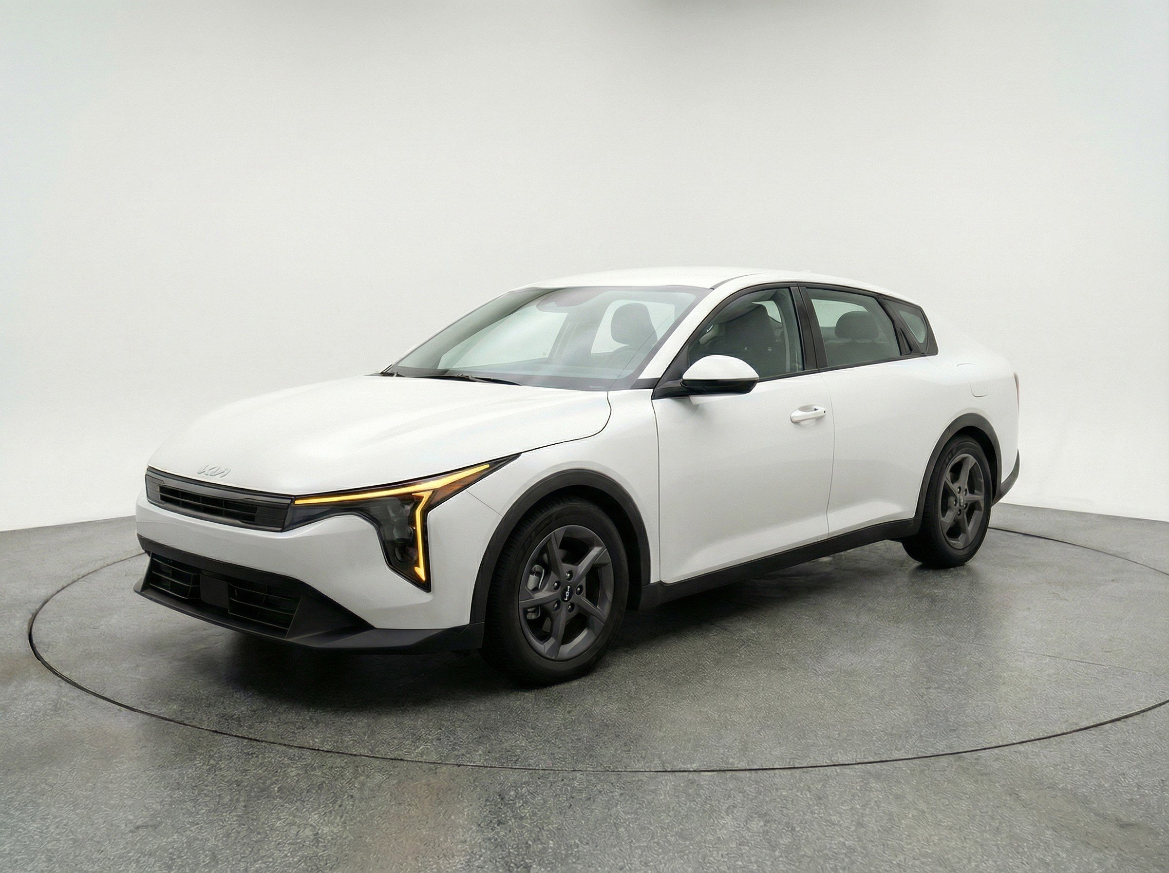 Thumbnail: 2025 Kia K4 - 3