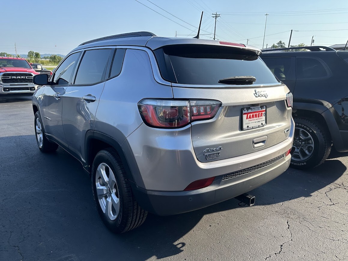 Used 2018 Jeep Compass Latitude with VIN 3C4NJDBB0JT333425 for sale in Stanton, KY