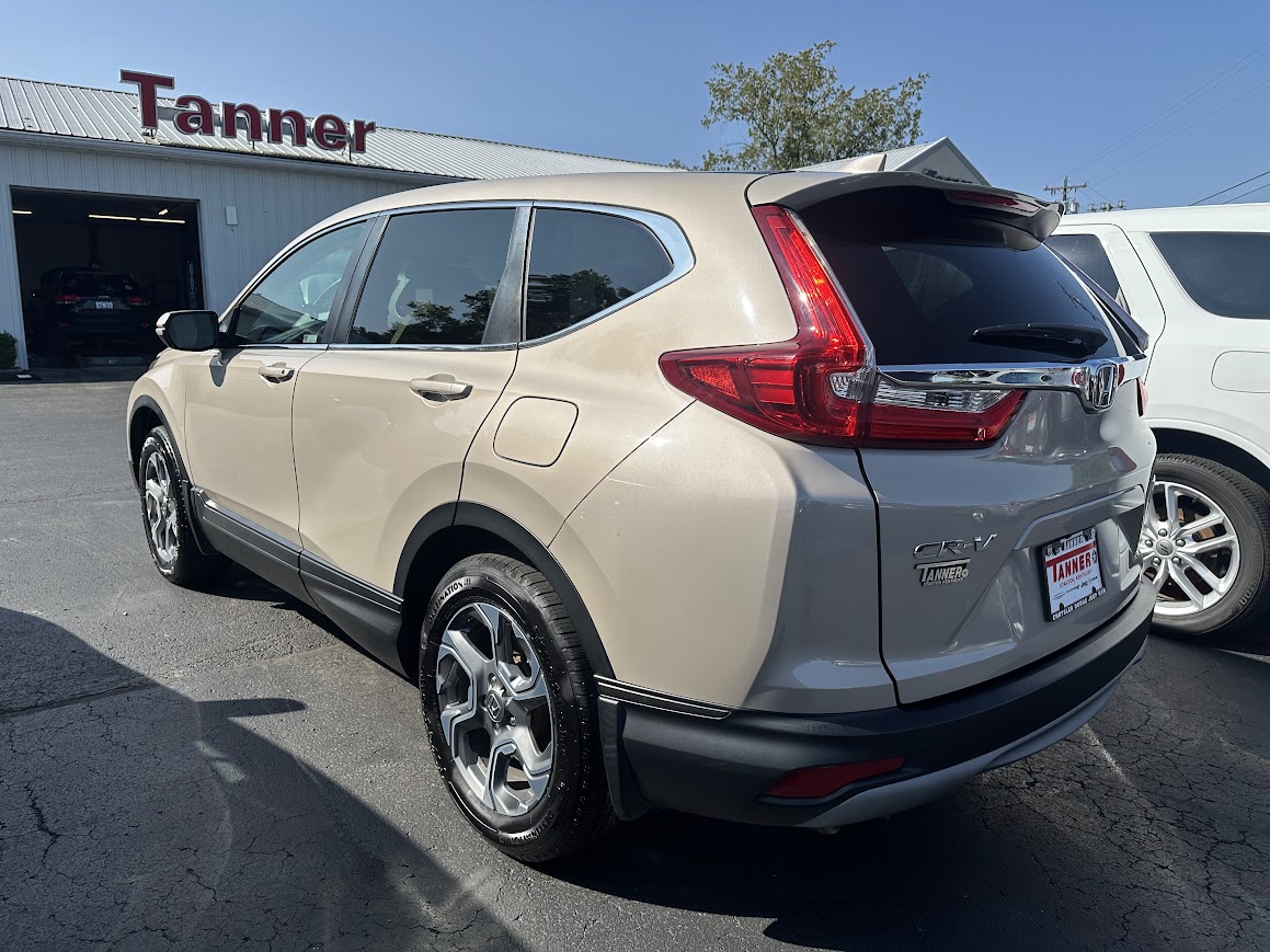 Used 2018 Honda CR-V EX-L with VIN 2HKRW2H84JH698323 for sale in Stanton, KY