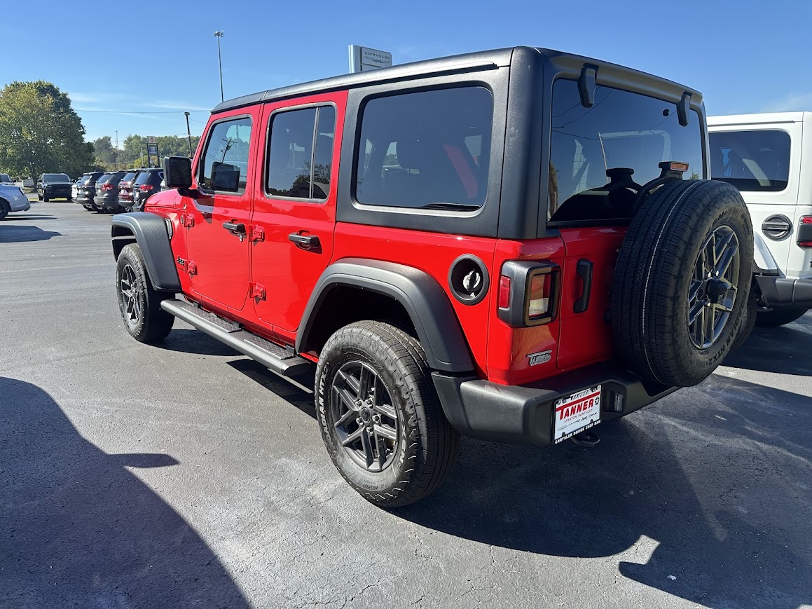 2025 Jeep Wrangler 4-Door Sport S - Photo 2