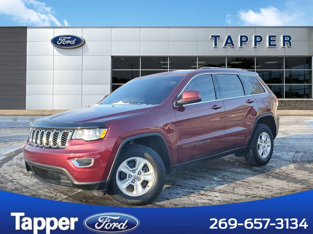 2017 Jeep Grand Cherokee Laredo's photo