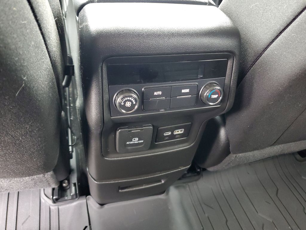 2023 GMC Acadia SLE - Photo 11