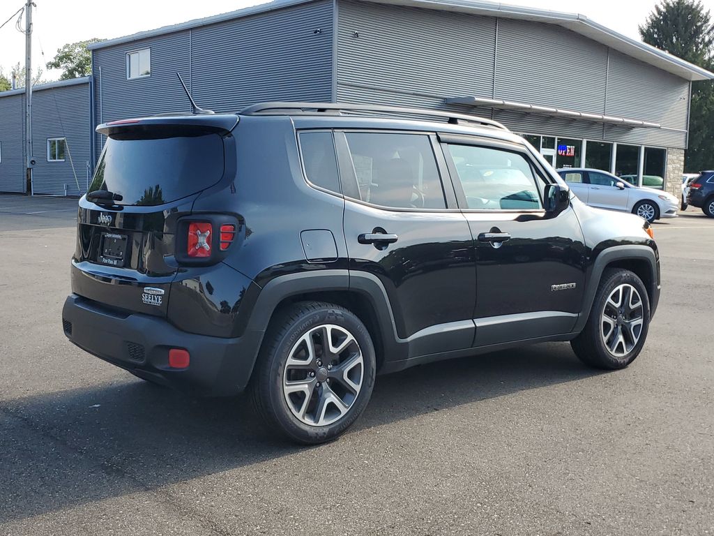 2017 Jeep Renegade Latitude North Edition photo 3