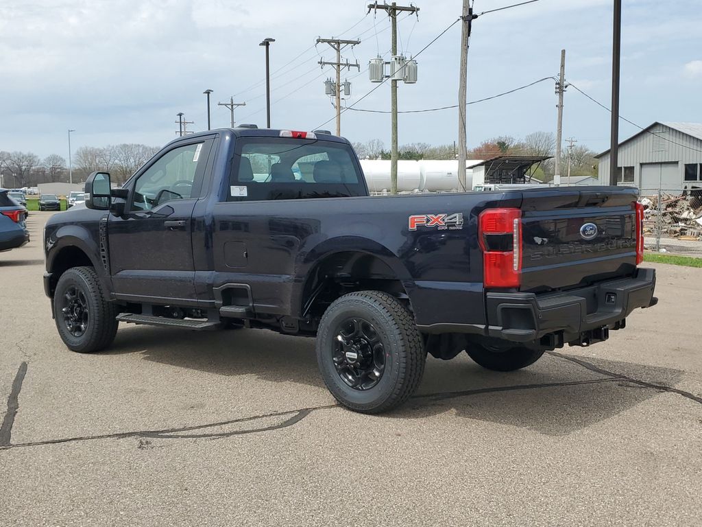 2025 Ford F-350 XL photo 4