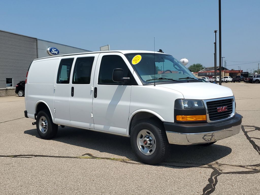 2023 Gmc Savana 2500 Cargo photo 2