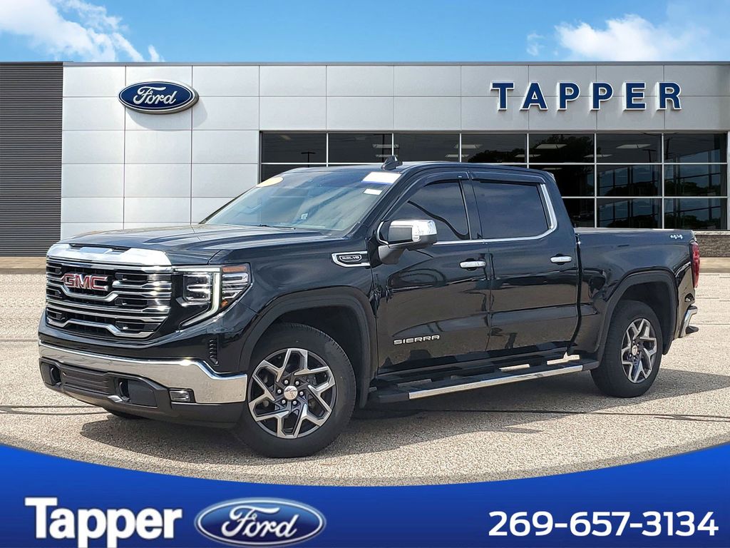2022 GMC Sierra 4WD Crew Cab Short Box SLT's photo