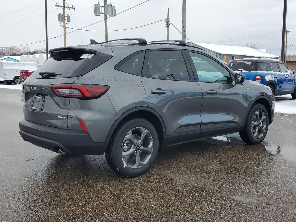 2026 Ford Escape ST-Line photo 3