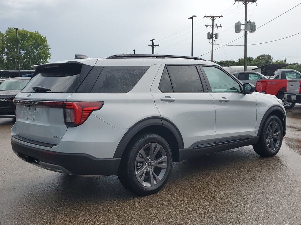 New 2026 Ford Explorer Active Wagon