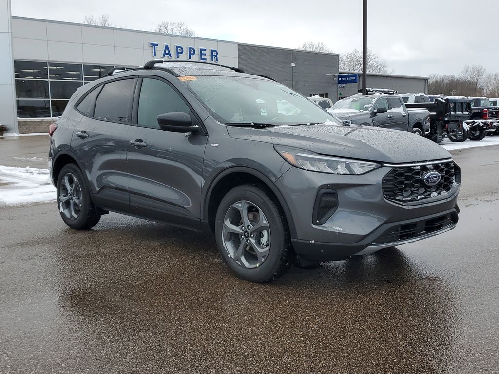 2026 Ford Escape ST-Line photo 2