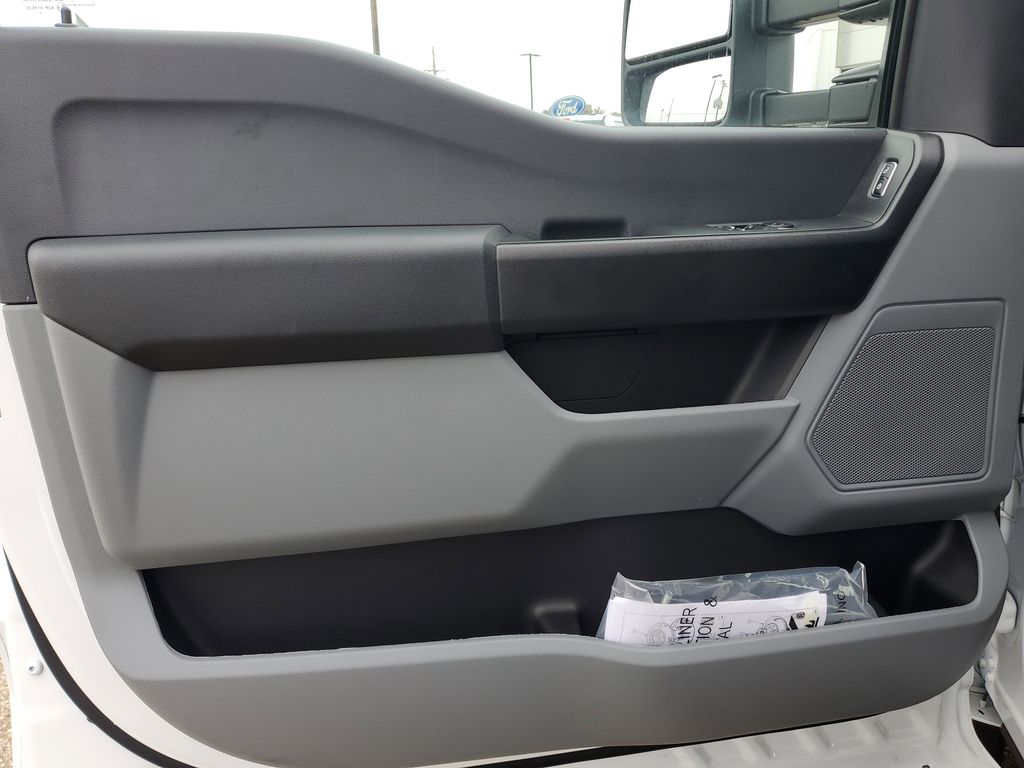 2026 Ford F-450 Super Duty Chassis Cab XL - Photo 11