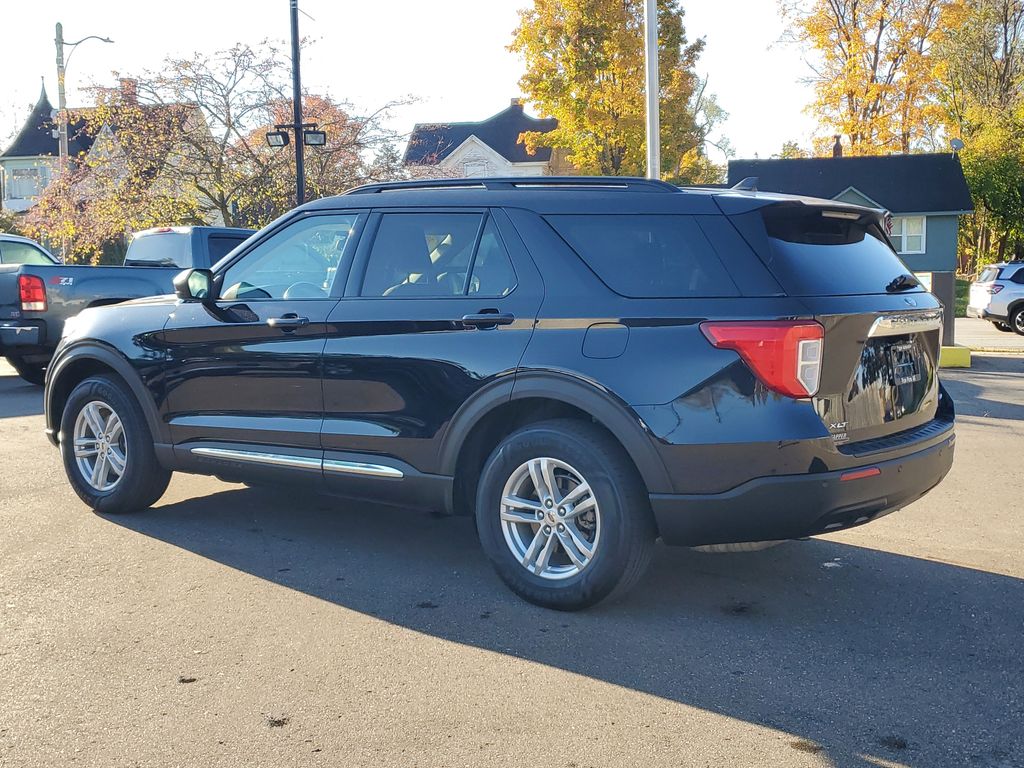 2022 Ford Explorer XLT photo 4