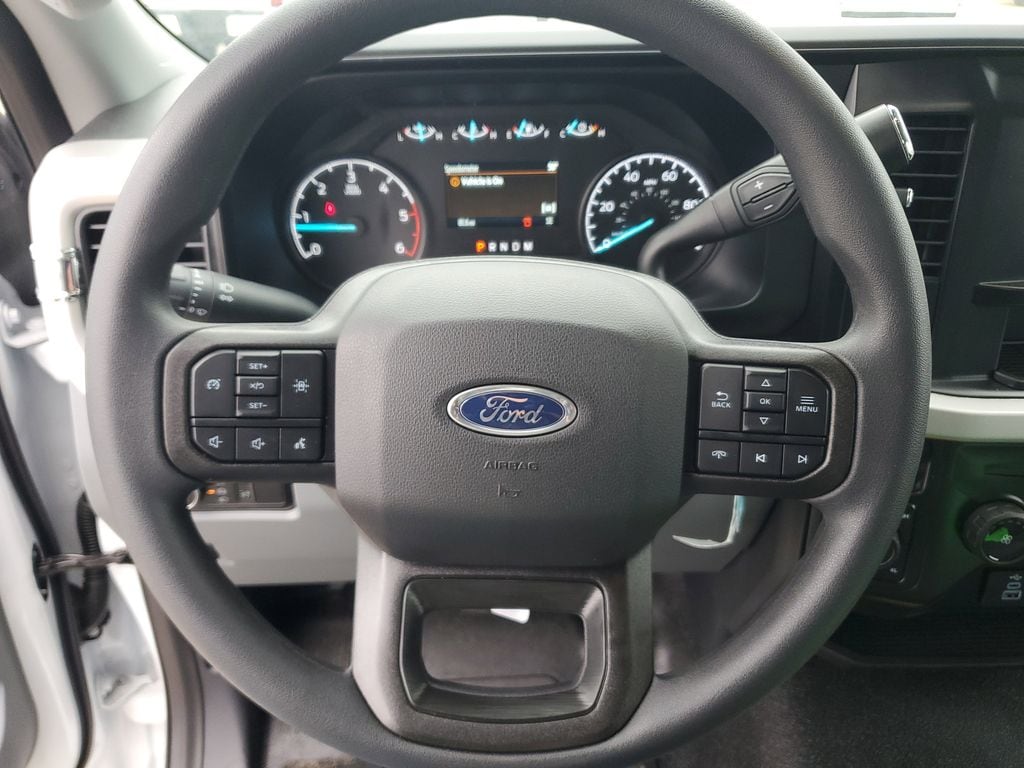 2026 Ford F-450 Super Duty Chassis Cab XL - Photo 17