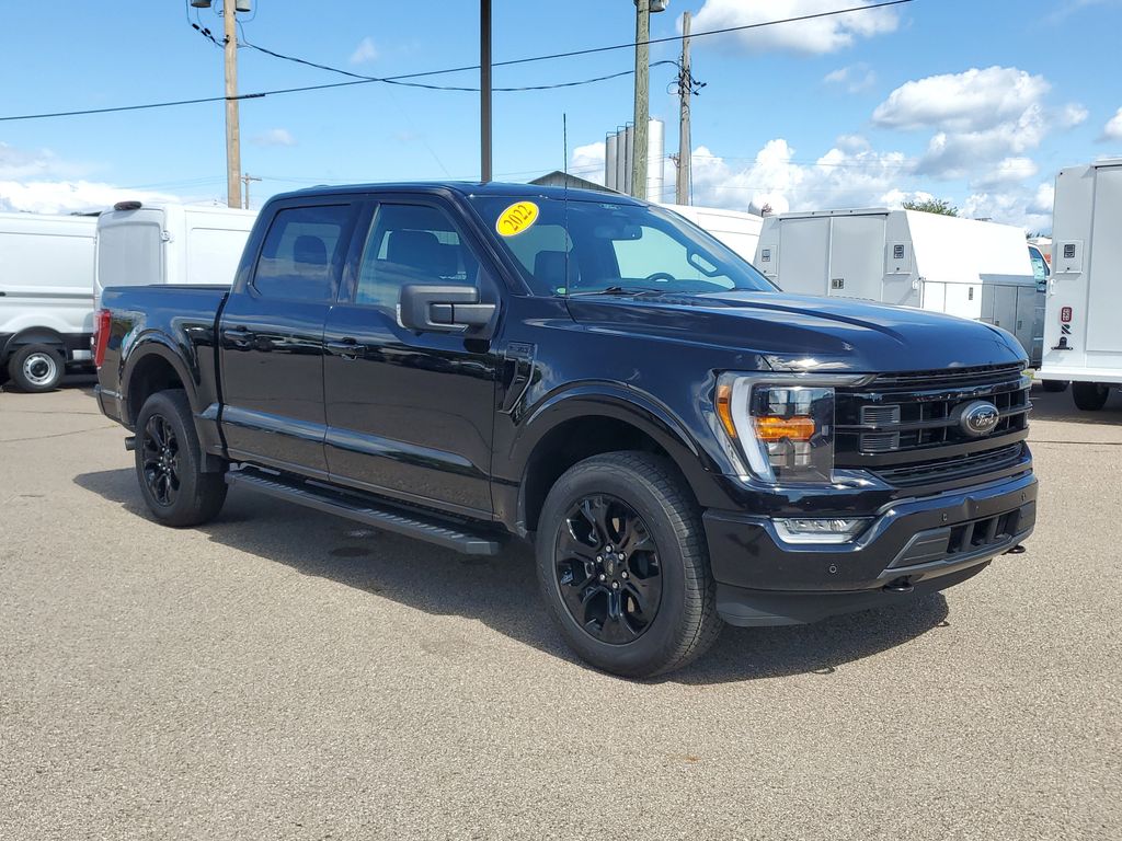 2022 Ford F-150 XLT photo 2