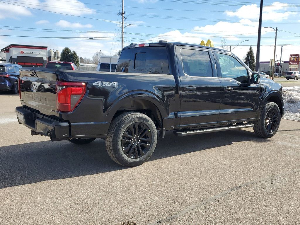 2025 Ford F-150 XLT photo 3