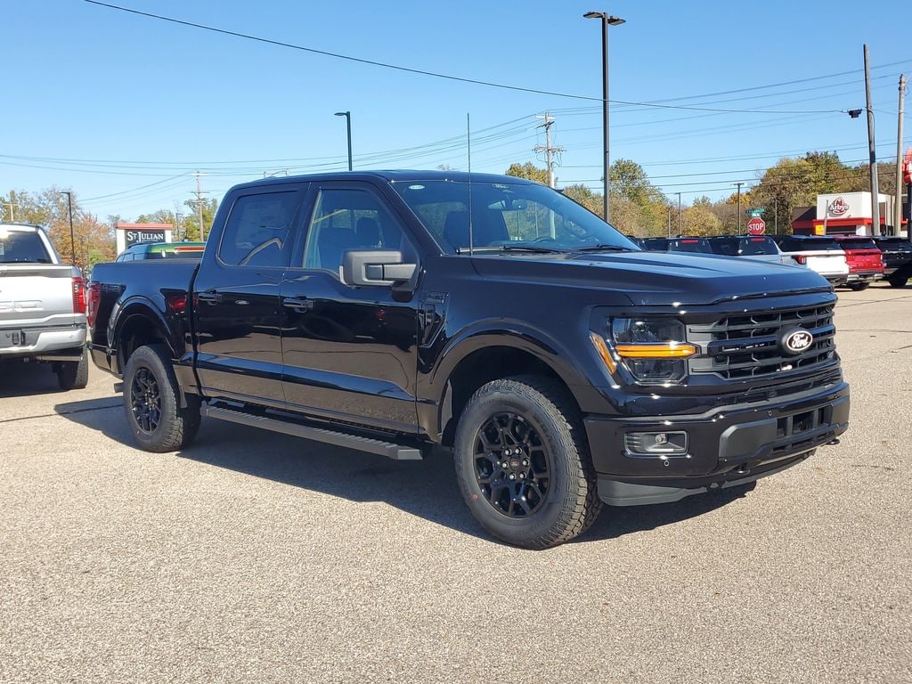 New 2025 Ford F-150 XLT Crew Cab