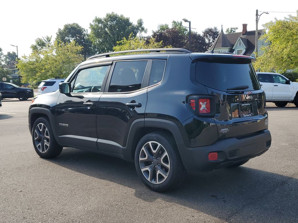 2017 Jeep Renegade Latitude North Edition photo 4