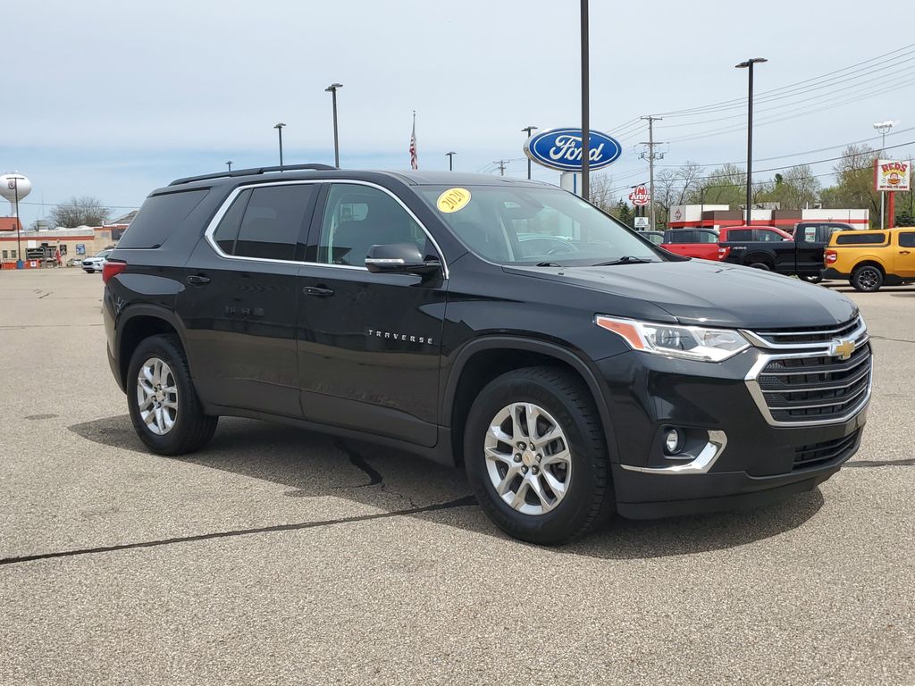 2020 Chevrolet Traverse Cloth photo 2