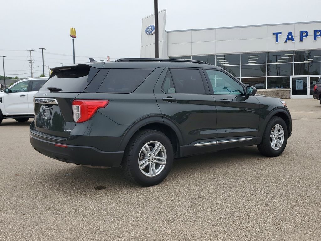 2022 Ford Explorer XLT photo 3