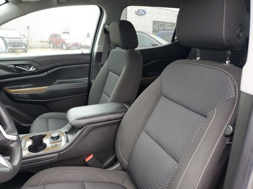 2023 GMC Acadia SLE - Photo 15