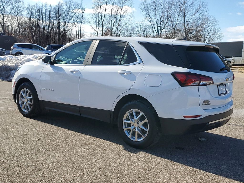 2022 Chevrolet Equinox LT photo 4
