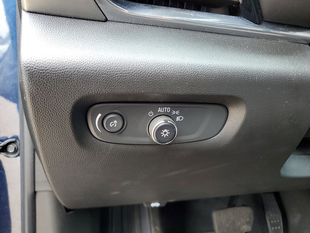 2022 Chevrolet Traverse 2FL - Photo 17