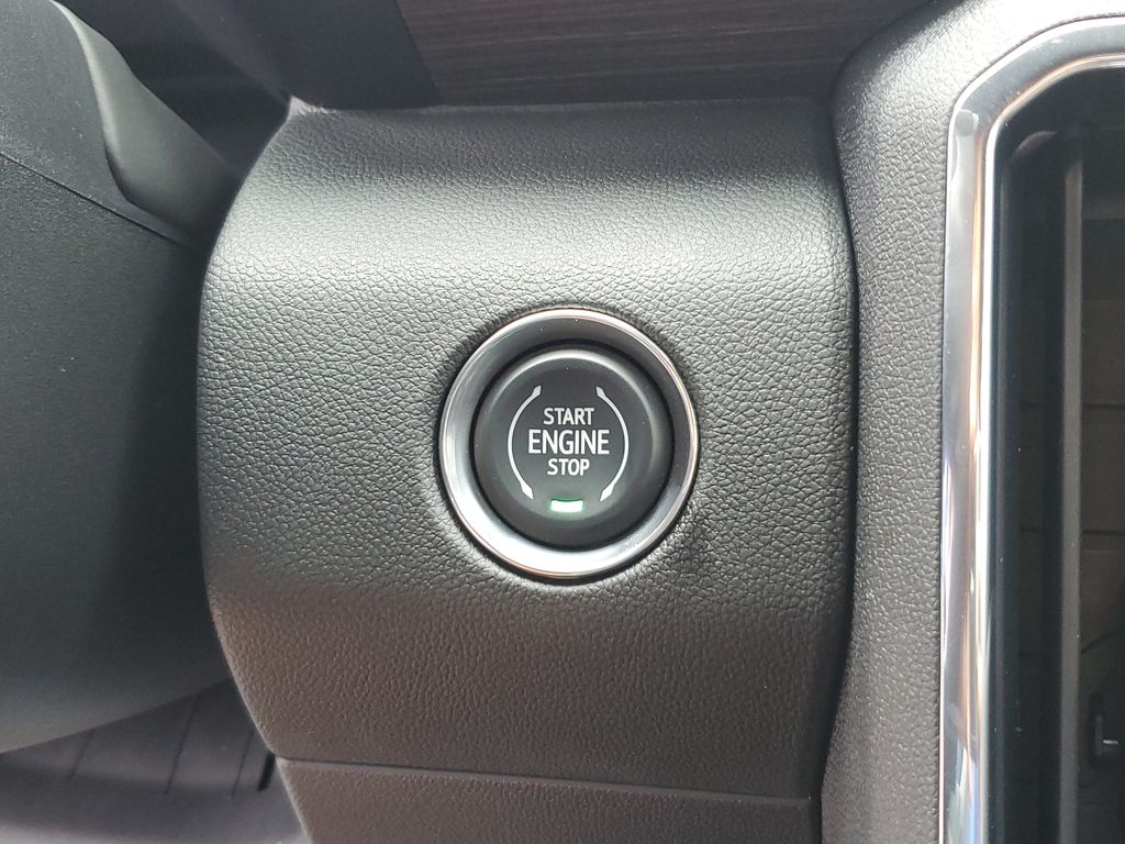2027 GMC Acadia Denali - Photo 32