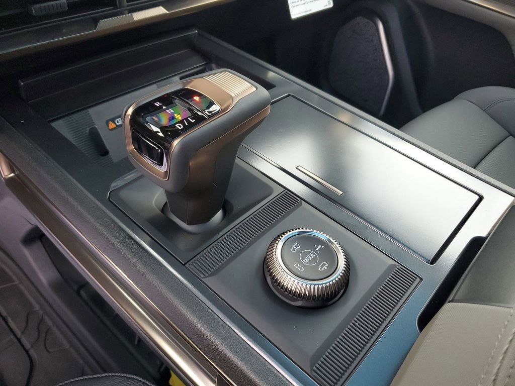 2025 GMC HUMMER EV 2X - Photo 29