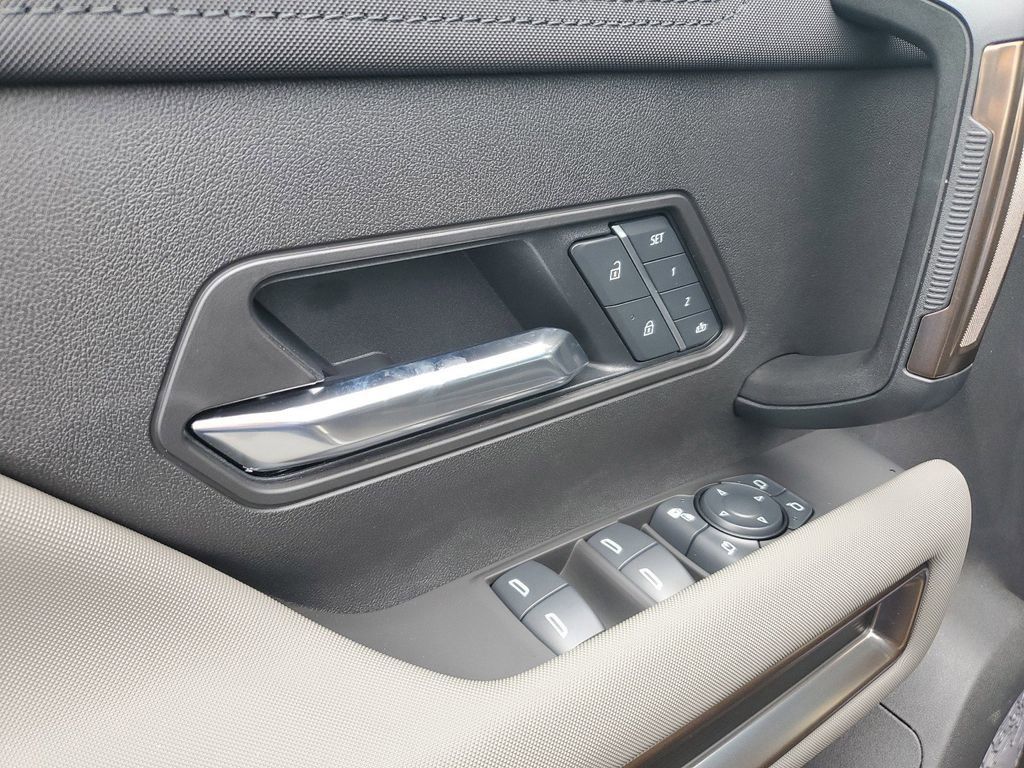2025 GMC HUMMER EV 2X - Photo 16