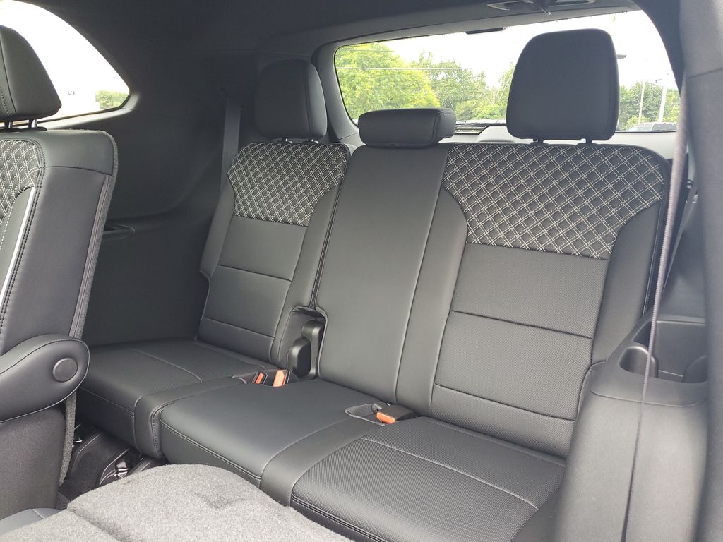2027 GMC Acadia Denali - Photo 11