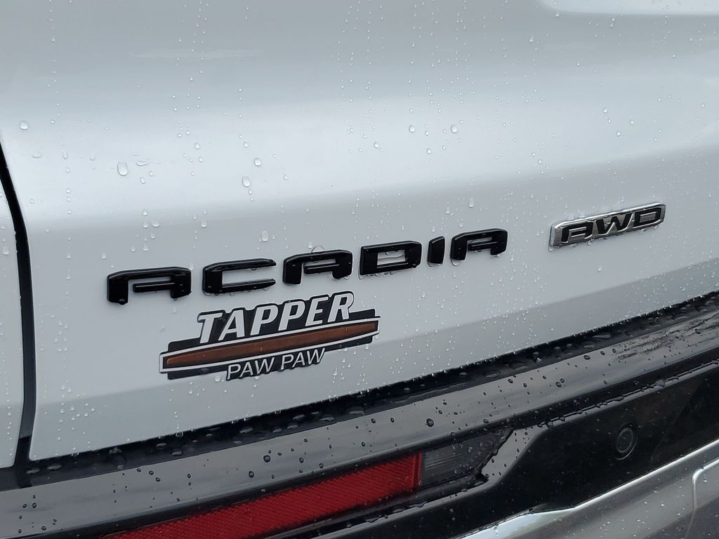 2027 GMC Acadia Denali - Photo 7