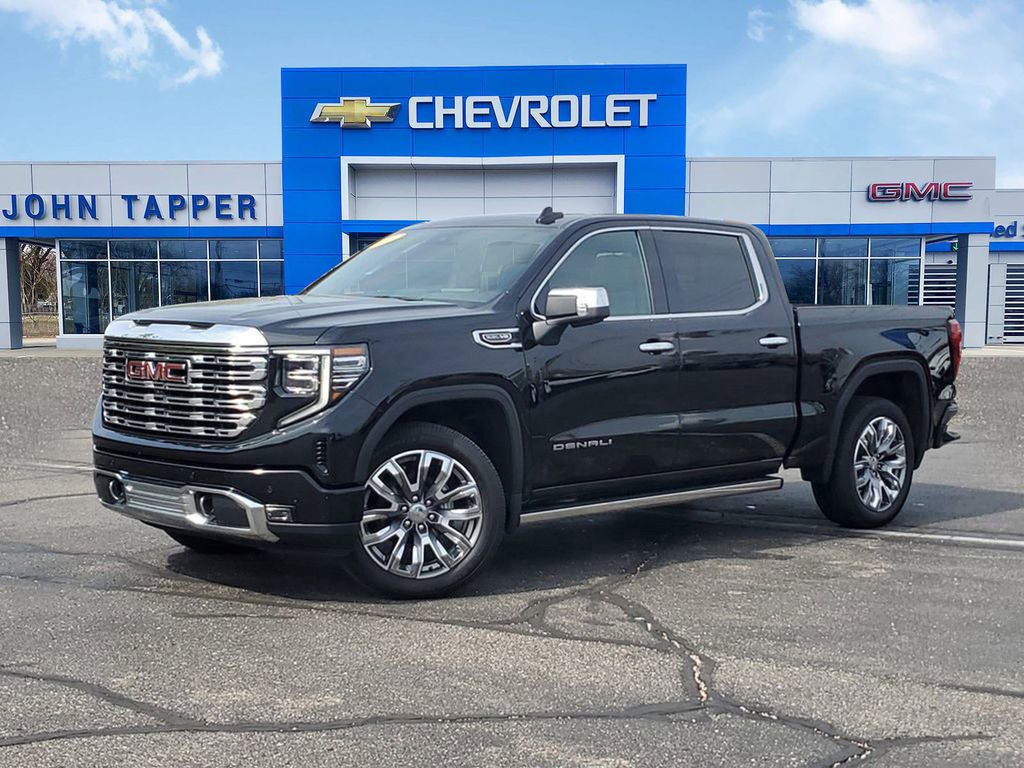2023 GMC Sierra 4WD Crew Cab Short Box Denali's photo