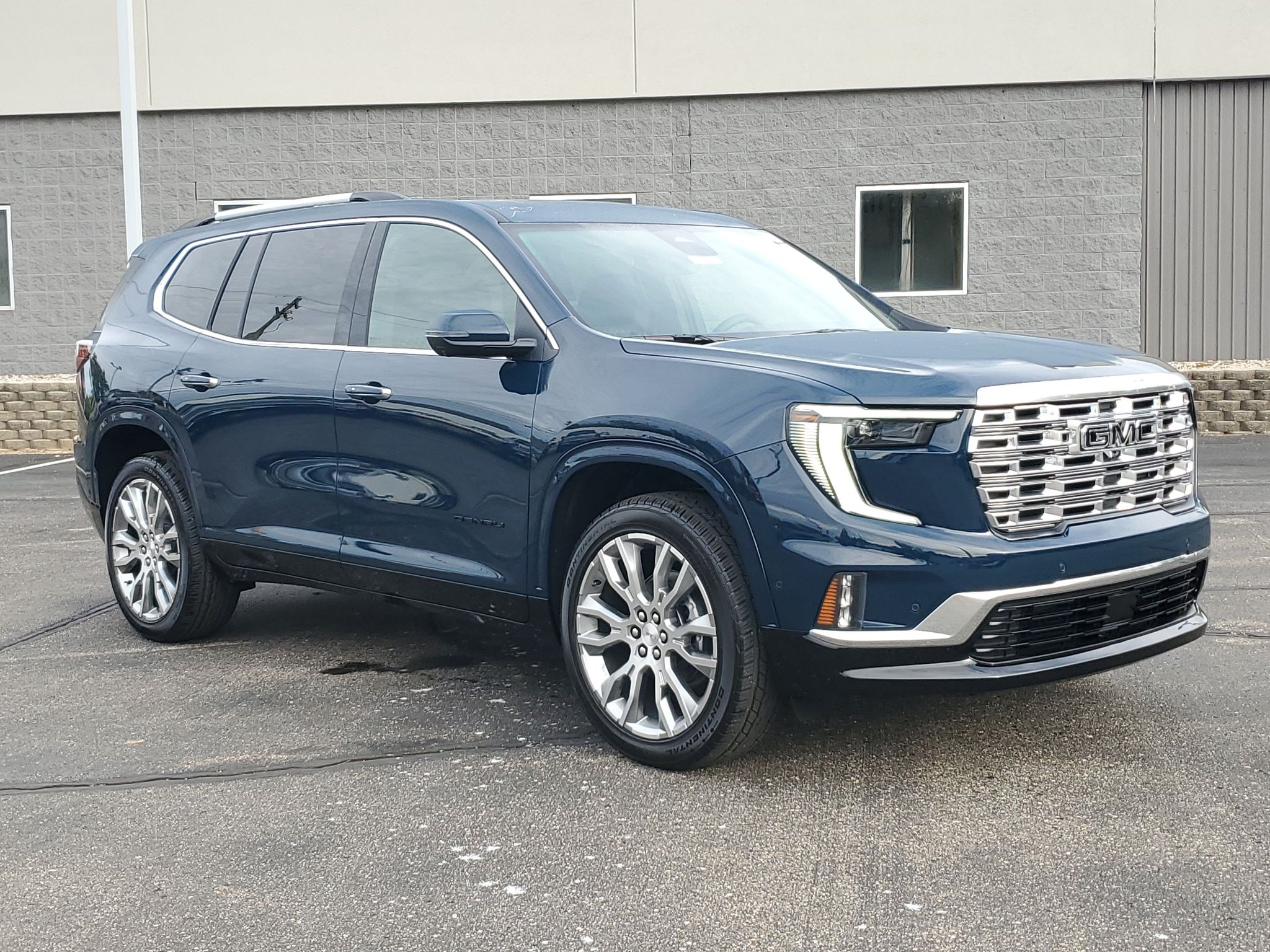New 2027 GMC Acadia Denali SUV