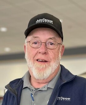 Staff member Dave Tapper from ID_48a94d