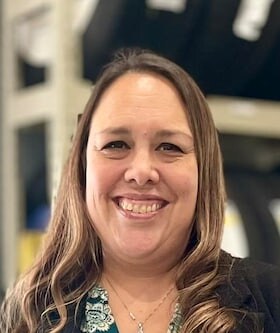 Staff member Angela Schager from ID_e08900