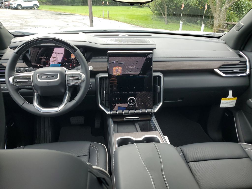 2027 GMC Acadia Denali - Photo 13