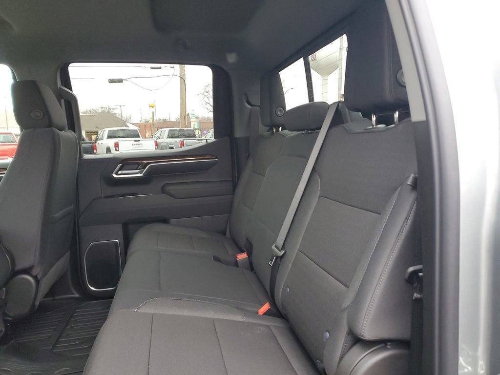 2026 GMC Sierra 1500 SLE - Photo 9