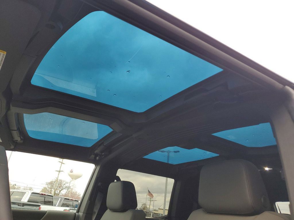 2025 GMC HUMMER EV 2X - Photo 22