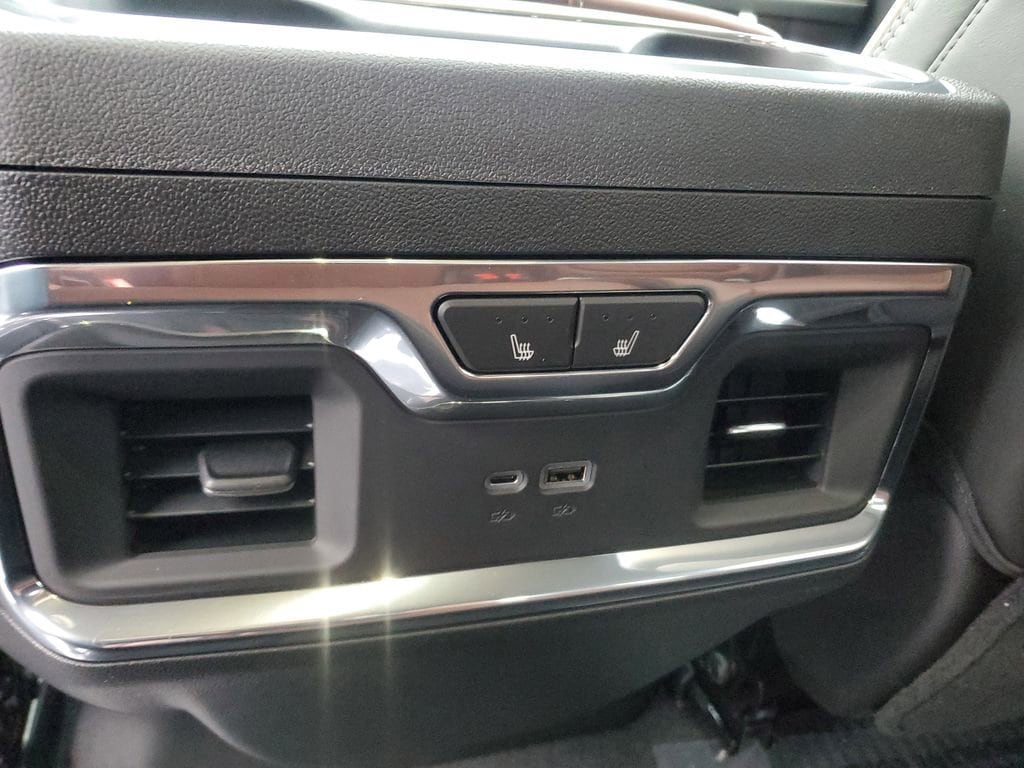 2026 GMC Sierra 1500 Denali Ultimate - Photo 12